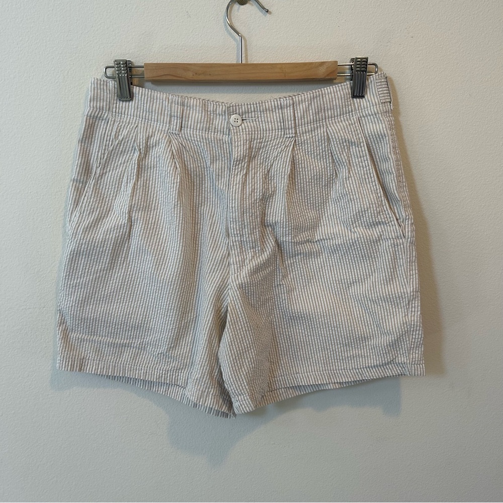 Claiborne Cotton Striped Beige and White Shorts Size Medium